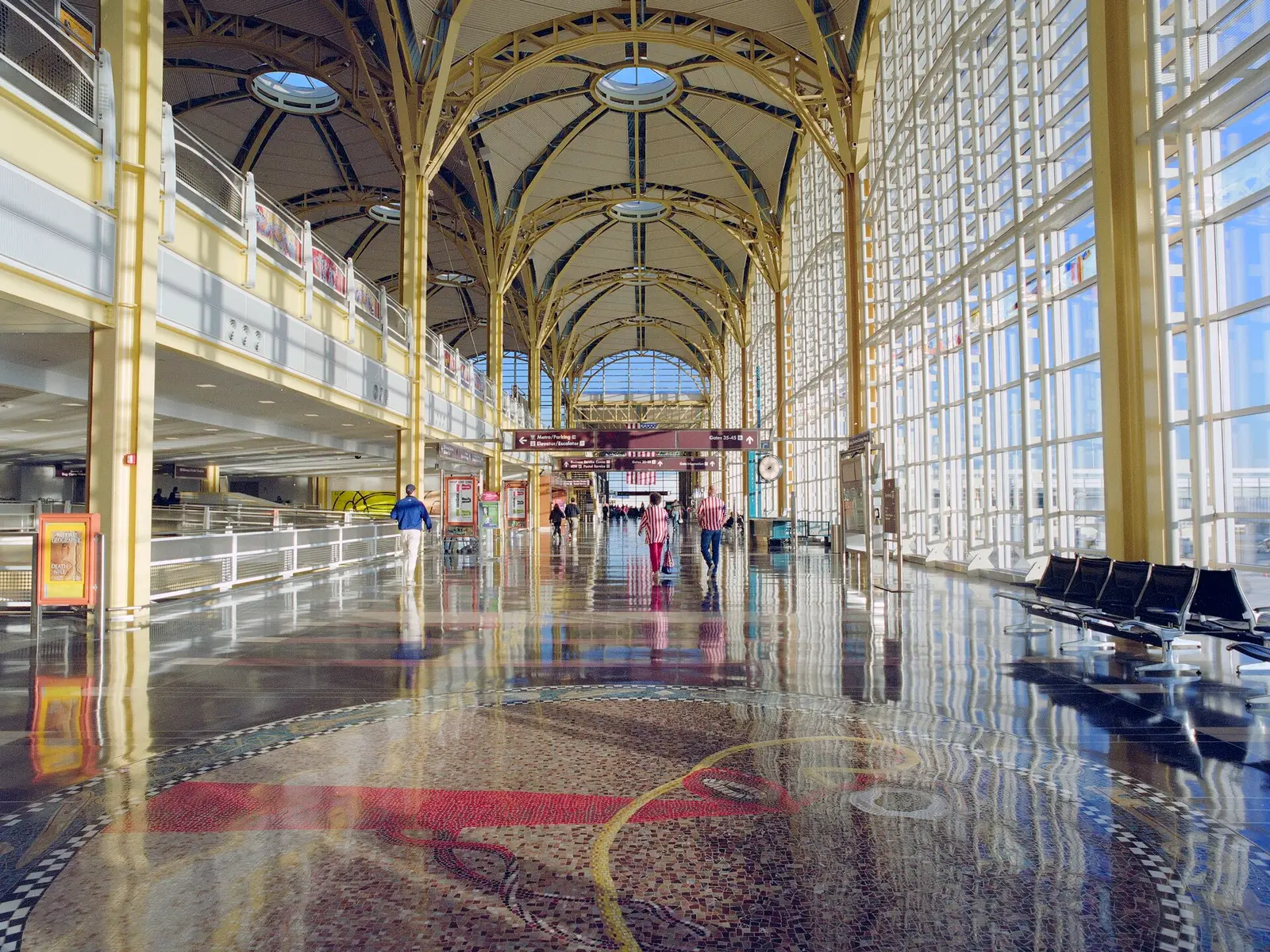 The domed terminal at Ronald Reagan Washington National Airport